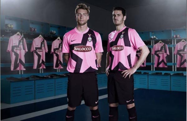 查洛巴问答：在足球界第一个朋友是芒特；第一件球衣是大罗的（查洛巴专访：足坛第一个好友是芒特，第一件球衣来自大罗）