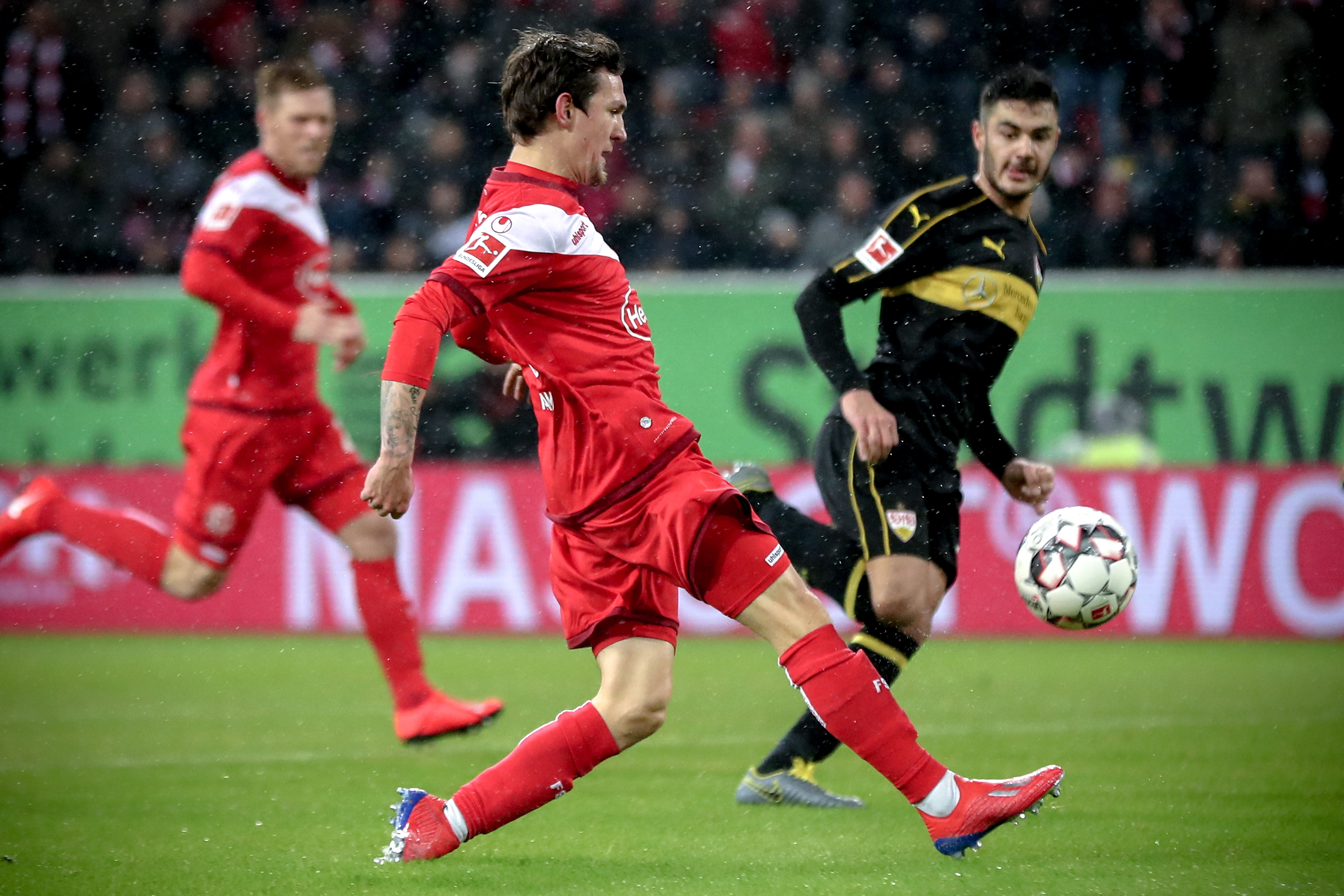 生产订单排到明年3月！今年我国已注册滑雪相关企业超2300家