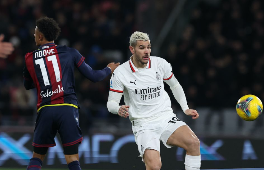 梅西职业生涯获得13座联赛冠军：西甲10冠、法甲2冠、美职联1冠（梅西生涯联赛冠军达13座：西甲10冠、法甲2冠、美职联1冠）